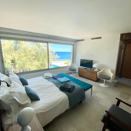 D'architecte, Acces Prive Plage, Acces Port Villa *